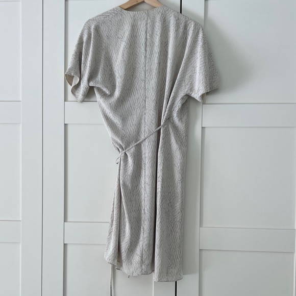 Aritzia Dress - Picture 1 of 3